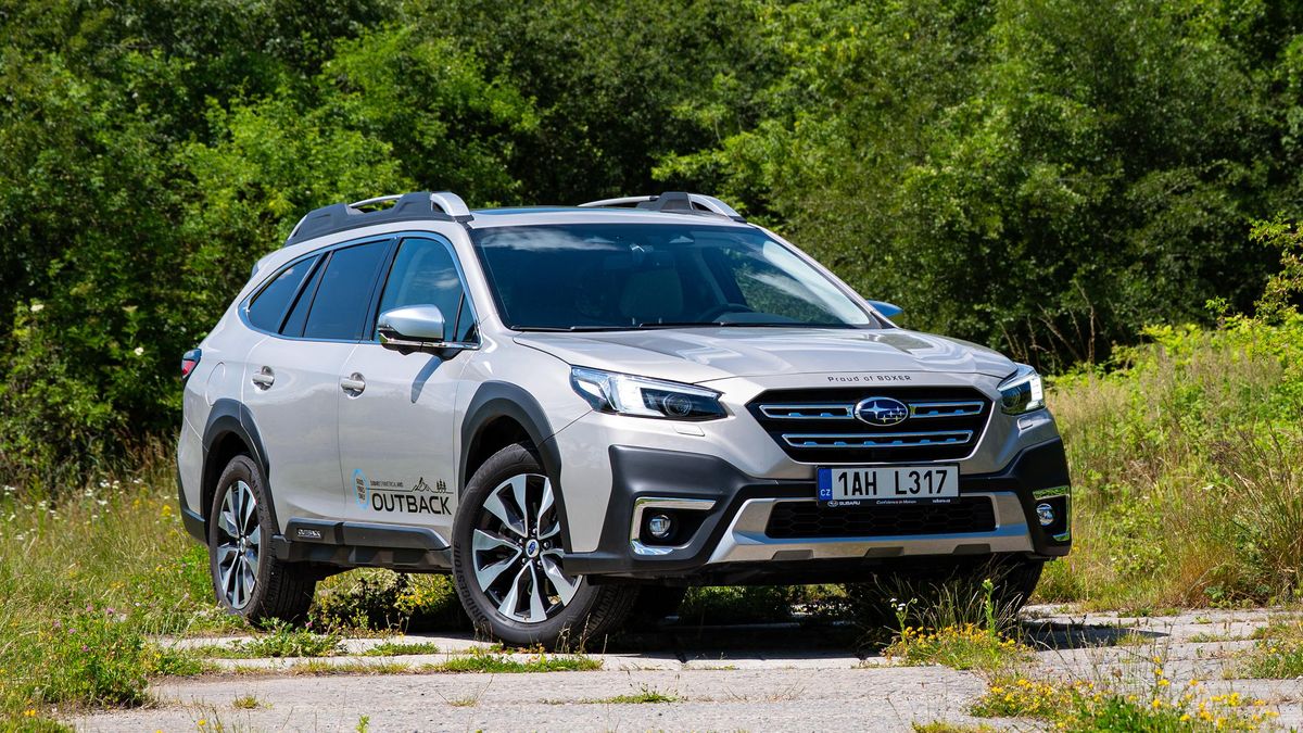 Auto, na které se stojí fronty: Subaru Outback je dobrodružné kombi s velkým kufrem a nulovou elektrifikací